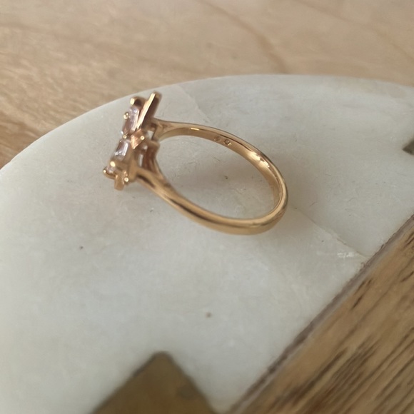 Swarovski Symbolic ring
Star, White, Rose gold-tone plated
Size 7 - Picture 4 of 5